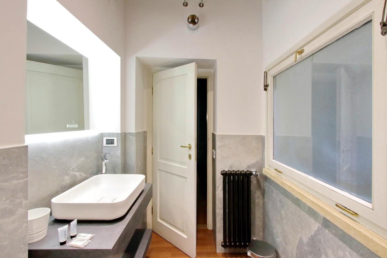 Apartamento Ych-Farnese Charme Roma Exterior foto